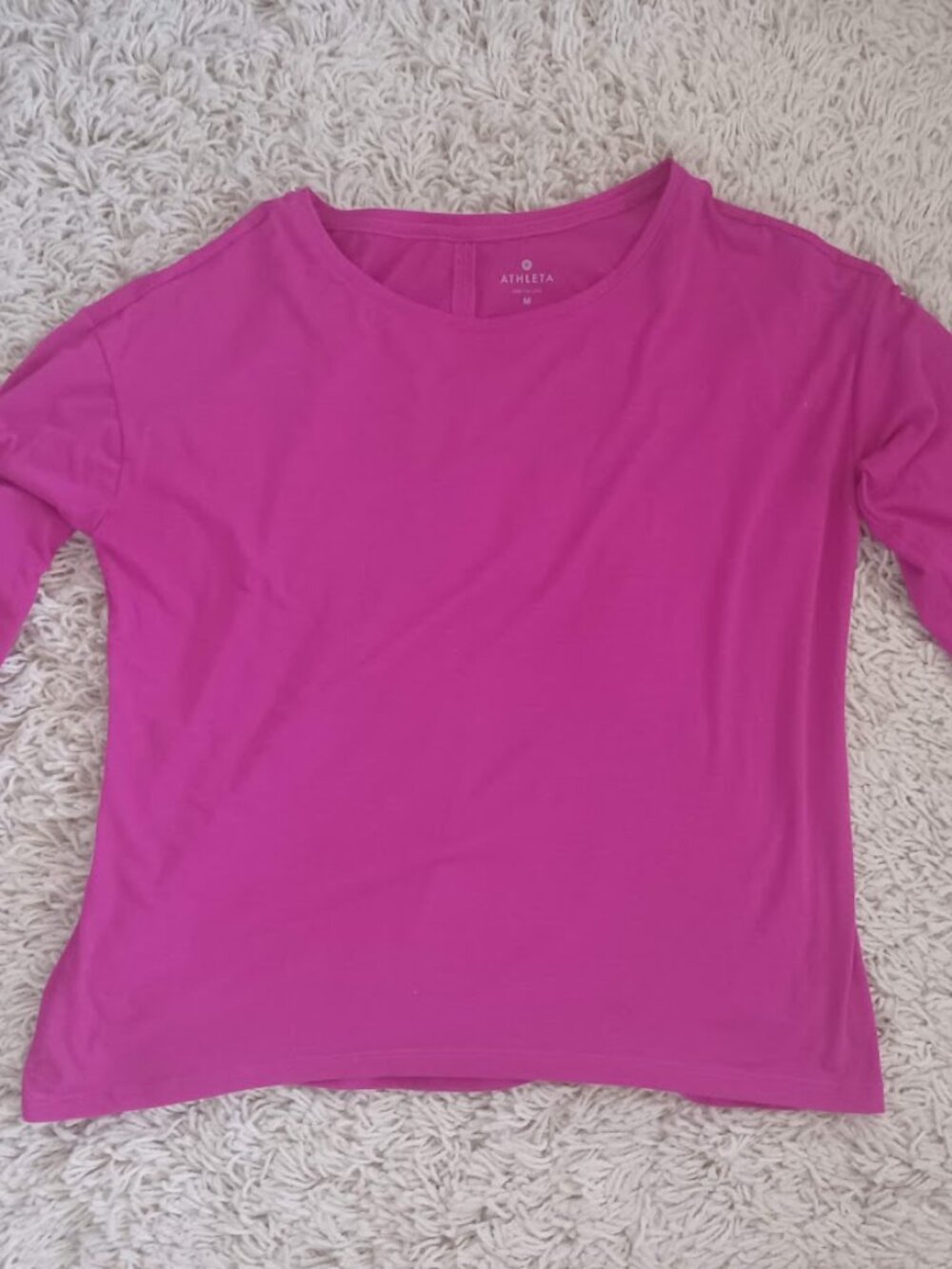 Athleta Women’s Pink Long Sleeve Lightweight Athleisure Top M Cuff Thumb Slit